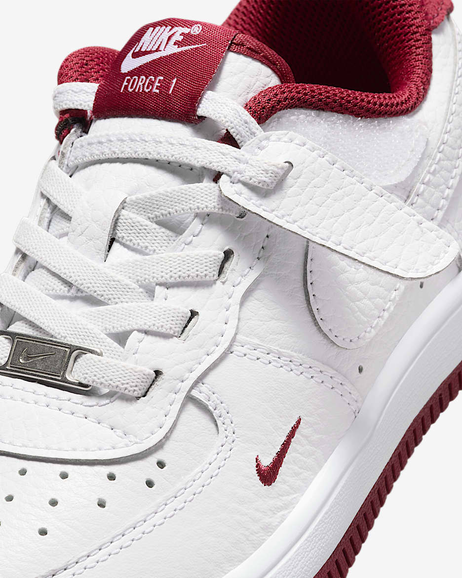 Chaussure Nike Force 1 Low LV8 EasyOn pour enfant. Nike FR